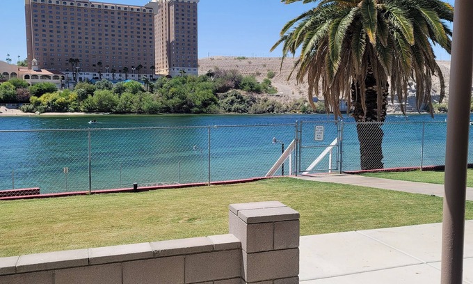 Laughlin Casa | Riverfront Paradise! Sleeps 7