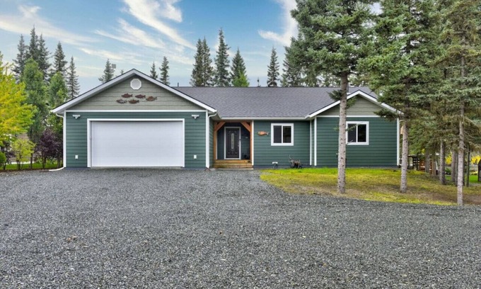 Sterling Casa | Riverfront Ranch + Cabin