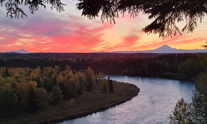 Kasilof Apartamento | Riverfront Retreat Guesthouse in Kasilof – Private, Peaceful & Cozy