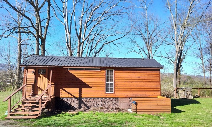 Andrews Cabina | Riverfront Romantic Getaway