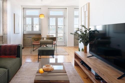 Viana do Castelo Apartamento | Riverfront Stylish Apartment - waterfront 2BR