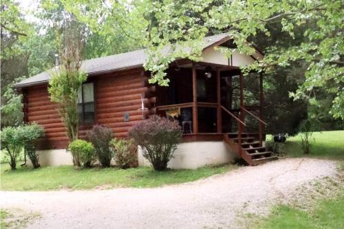 Eureka Springs Casa | Riverfront Vacation Rental with Gas Fireplace in Eureka Springs, Arkansas