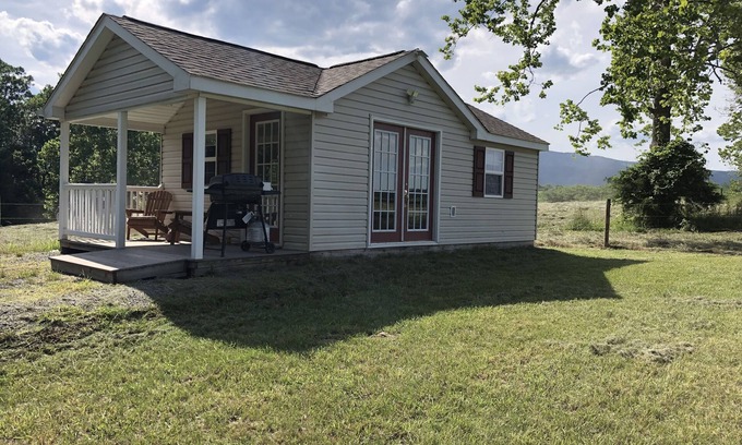 Elkton Cabaña | Rivergreen Cottage- "Off The Grid" - ¡CAMINATA AL RÍO!