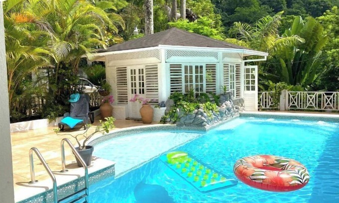 Kingston Villa | Riverhouse Villa 5Bed 4Bath/Pool