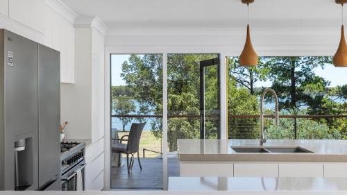 Karuah Casa | Rivers Edge Oasis -Karuah, Infinity Pool and Private Cinema room