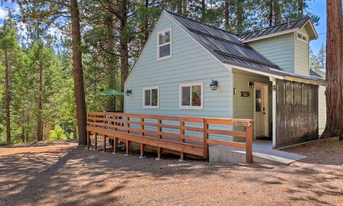 Strawberry Casa | Rivers Resort Cabin #4