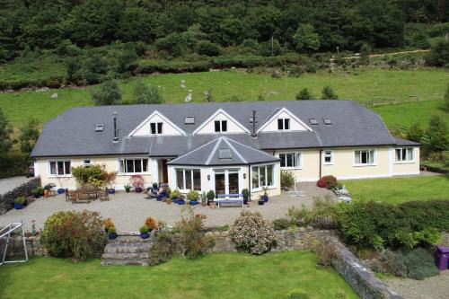 Glendalough Casa | Riversdale House room only accommodation, A98KD85