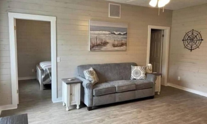 Indian River Casa | Riverside 3BR Retreat Tranquil & Family-Friendly