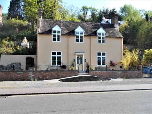 Coalbrookdale Cama Y Desayuno | Riverside Bed & Breakfast