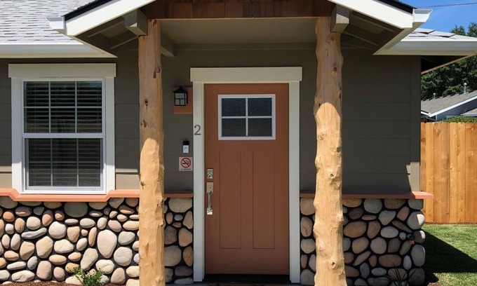 Grants Pass Casa | Riverside Cabin 2 - (Brand New Construction)
