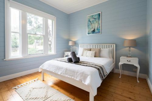 Barwon Heads Casa | Riverside Charm - A stone's throw to the river
