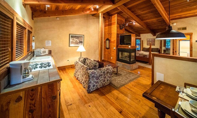Ruidoso Casa | Riverside Cottage #28