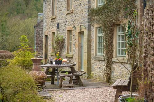 Alstonfield Casa | Riverside Cottage Alstonefield Peak District