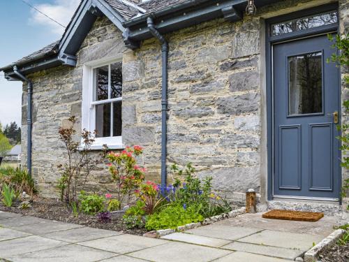 Blair Atholl Casa | Riverside Cottage
