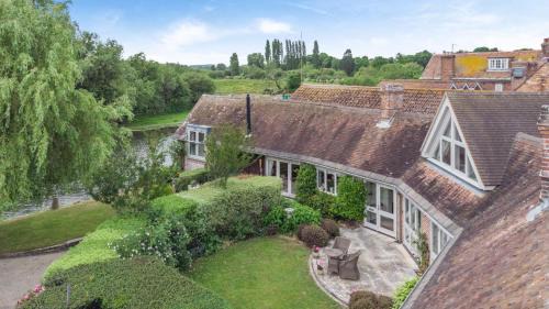 Wareham Casa | Riverside Cottage - Wareham