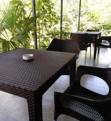 Kentron Casa | Riverside Hotel