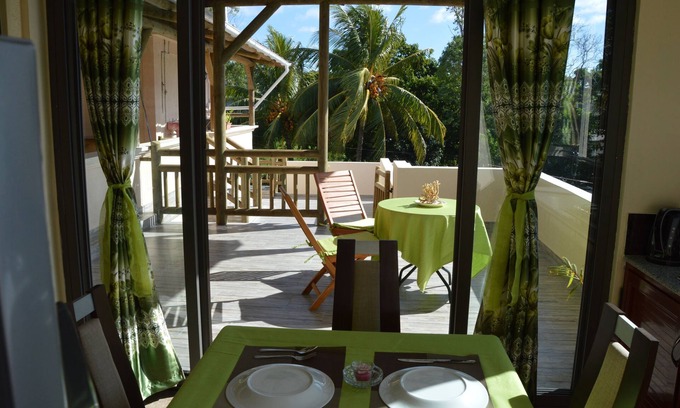 Grand River South East Casa | Riverside Holiday Home