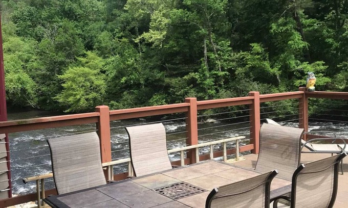 Tellico Plains Cabina | Riverside Premium Cabin