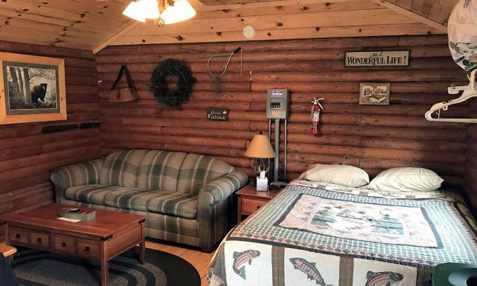 Long Lake Cabina | Riverside Retreat - Cozy Cabin #2
