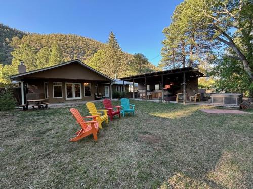 Ruidoso Casa | Riverside Retreat