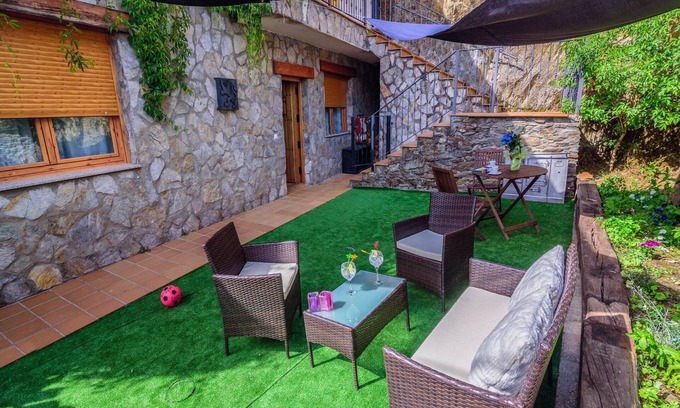 La Omanuela Apartamento | Chalet en La Omañuela cerca de esquí