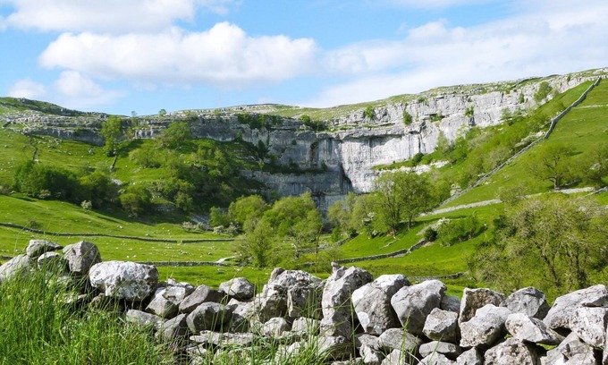 Eshton Cabaña | RIVERSTONE COTTAGE, family friendly, with open fire in Gargrave