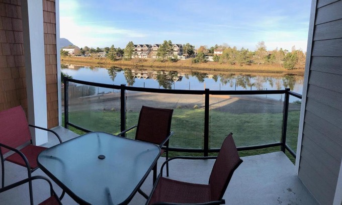 Seaside Apartamento | Riverview Retreat