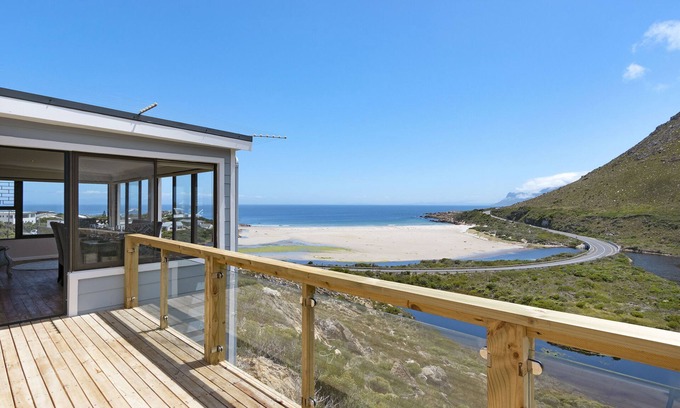 Rooiels Apartamento | Riverview Villa - Two Bedroom Apartment, Sleeps 6