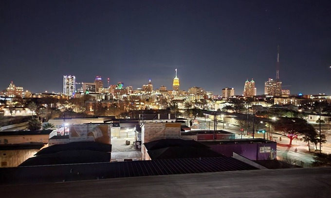 Arsenal Condominio | Riverwalk San Antonio free parking