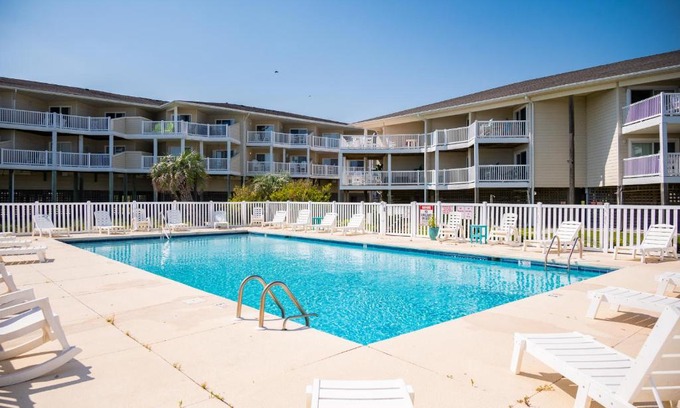 Long Beach Casa | Riverwatch