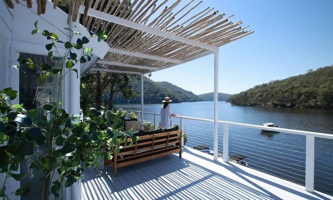 Berowra Waters Casa | Rivescape Holiday Home at Berowra Waters