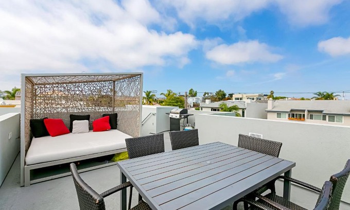 Crown Point Casa | Riviera Charms