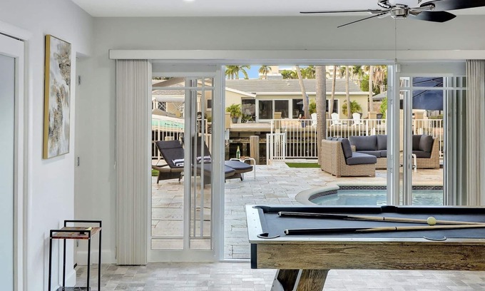 Bermuda Riviera Casa | Riviera Oasis: Waterfront, Pool, 5min To Beach