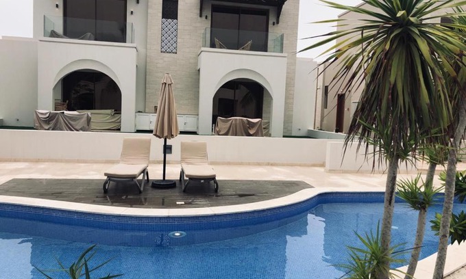 Salalah Apartamento | Rivira Miko 2