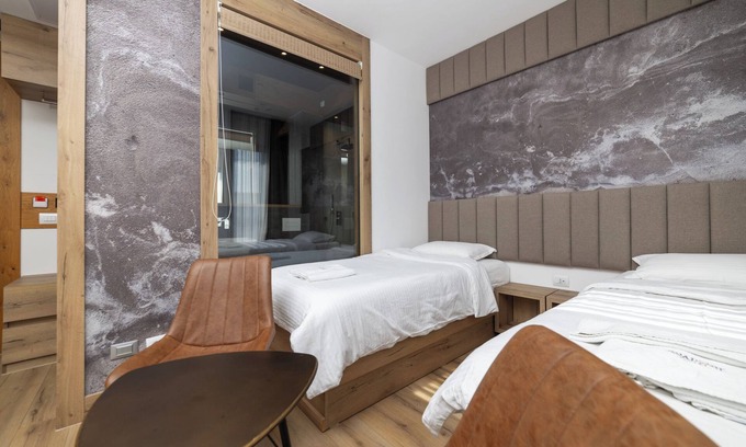 Lipjan Hotel | Roadside Hotel
