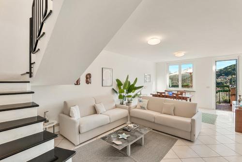 Pugliola Apartamento | RoadToTheSeaLerici Private parking terrace