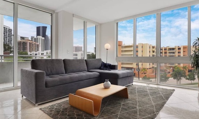 Sunny Isles Beach Casa | Roami at Sunny Isles | Rooftop Pool | 2 Bedroom