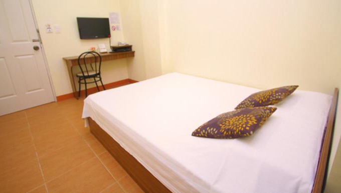 Cebu Hotel | Robe's Pension House