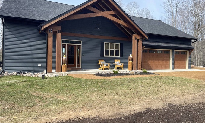 Carter Casa | Roberts Lake - Freedom Lodge