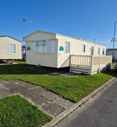 Rhyl Chalet De Esquí | Robin Hood 3-Bed Caravan Sleeps 8 Pet Friendly