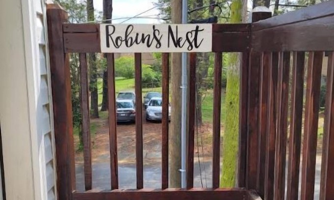 Durham Apartamento | Robin's Nest: 2BR at Duke Regional