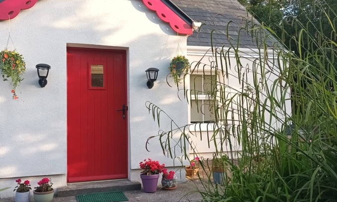 Caragh Lake Cabaña | Robins Rest Country Cottage, Caragh Lake, Killorglin, Ring of Kerry Ireland