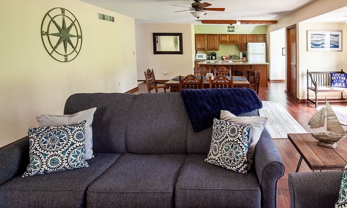 West Shore Casa | Rock Creek Loft Guest House vecino lago Perry