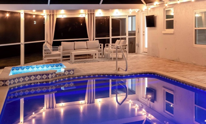 Englewood South Casa | Rock Creek Park Waterfront Oasis
