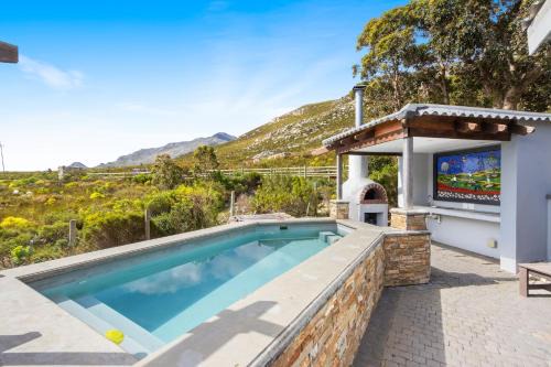Rooiels Casa | Rock Jumper Country House by Host Agents