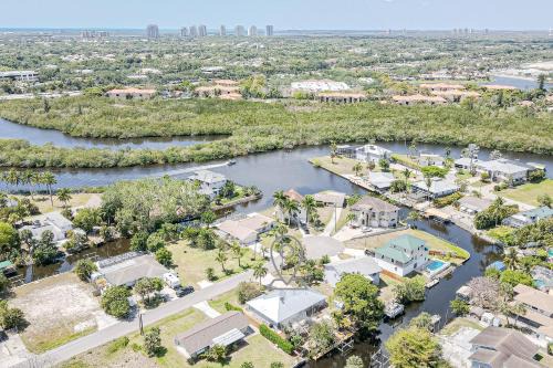 Bonita Springs Casa | Rock 'N Reel - Riverfront Retreat