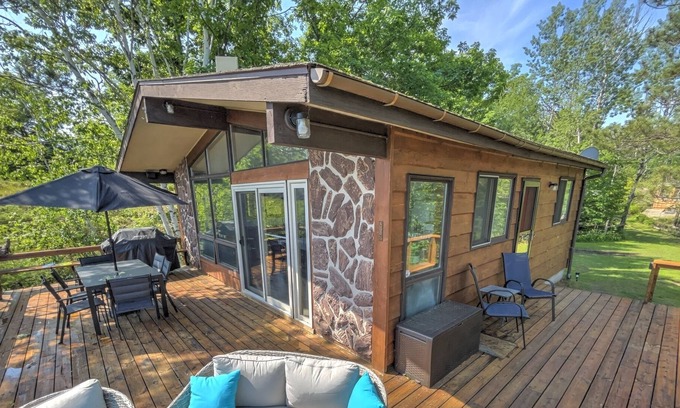 Tay Valley Casa | Rock Ridge Cottage- Rideau Ferry