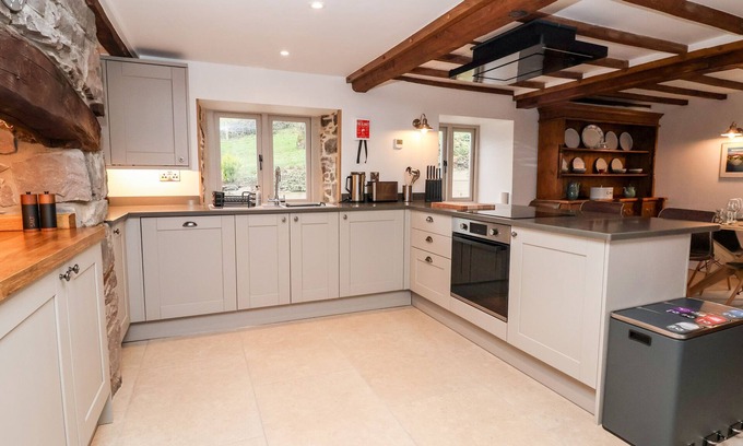 Newcastle-on-Clun Cabaña | Rockhill Farmhouse