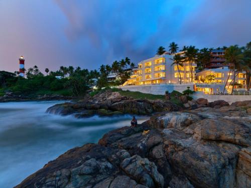 Neyyattinkara Complejo | Rockholm at the Light House Beach