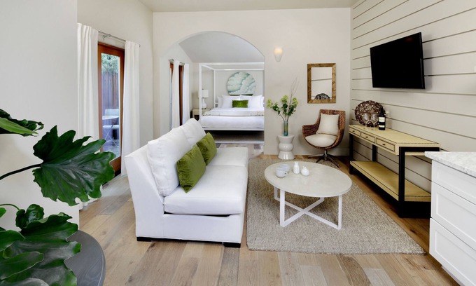 Healdsburg Hotel | Rockhouse Suites